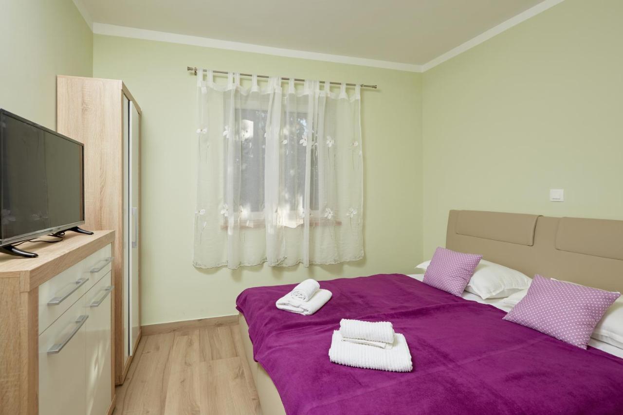Apartments Nika Turanj Kamer foto