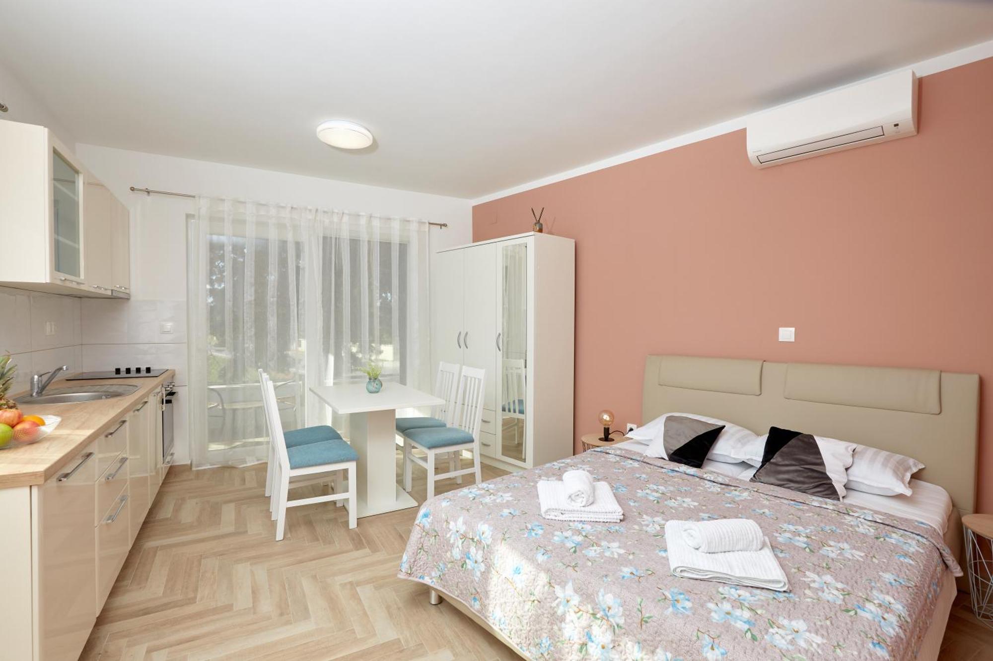 Apartments Nika Turanj Kamer foto